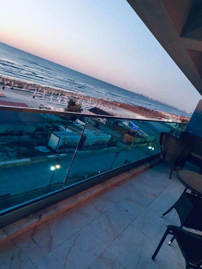 Wave 2 Mamaia Prima Linie Vedere La Mare 120Mp 那沃达利 外观 照片