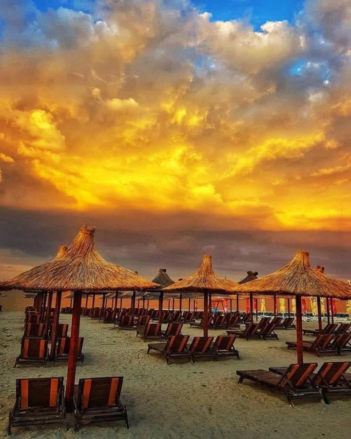Wave 2 Mamaia Prima Linie Vedere La Mare 120Mp 那沃达利 外观 照片