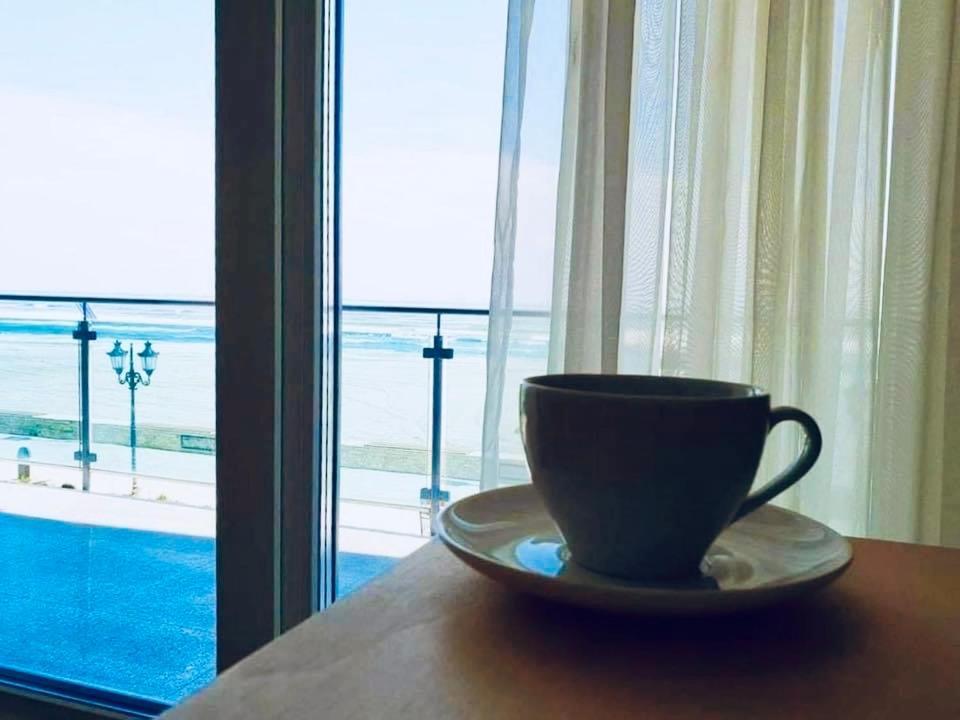Wave 2 Mamaia Prima Linie Vedere La Mare 120Mp 那沃达利 外观 照片